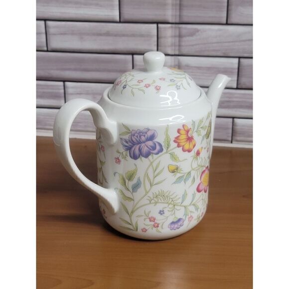 Avignon by TOSCANY Teapot  - Picture 2 of 8